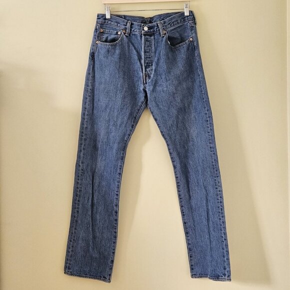 Levi's Jeans Mens 34 x 34 / 32 Blue 501 Straight Leg Cotton Denim Western Cowboy - Picture 1 of 16